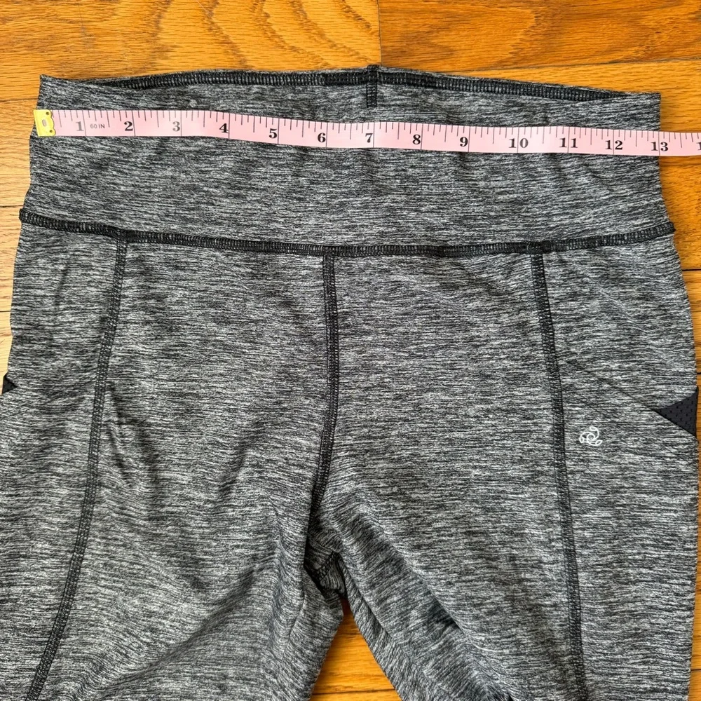 Jockey Women's Leggings with Side Pockets and Stay‎ Dry Technology
